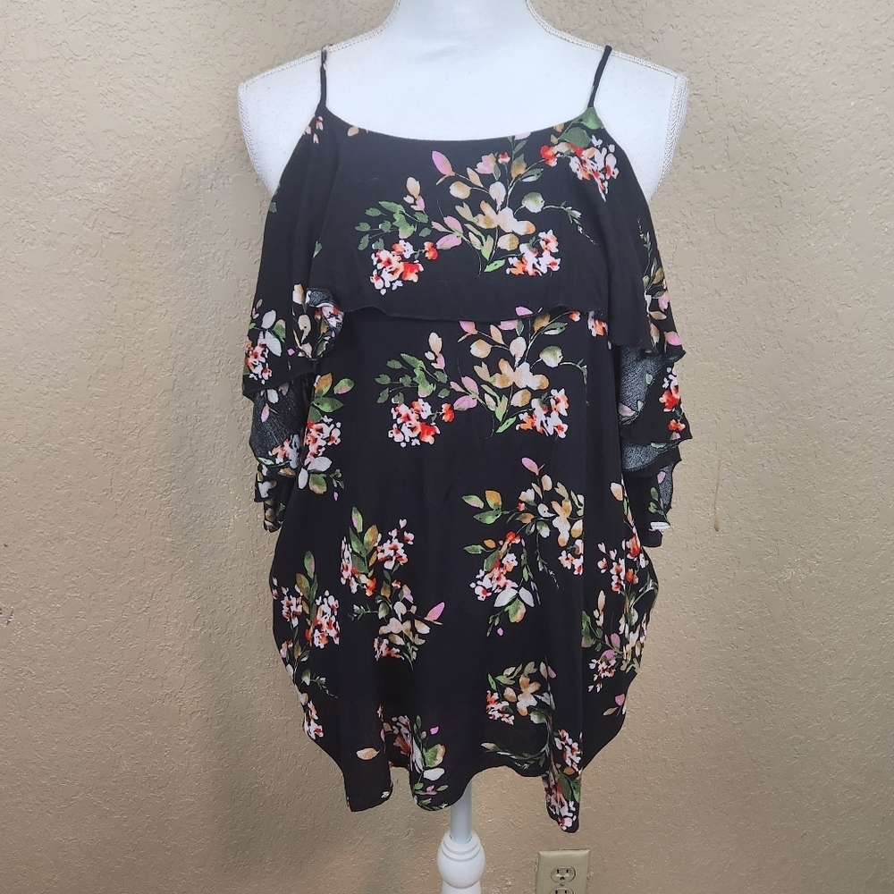 143 Story by Line Up Floral on Black Cold Shoulder Blouse Small NWT (7629)